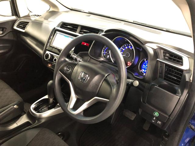 フィット１３Ｇ・Ｆパッケージ　車検整備付／走行２３７６８キロ／ナビ１年保証距離無制限　走行距離２３７６８キロ　車検整備付　ワンセグナビ　バックカメラ　ブルートゥース　純正マット　サイドエアバッグ　電動格納式ドアミラー（埼玉県）の中古車