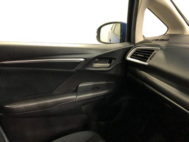 フィット１３Ｇ・Ｆパッケージ　車検整備付／走行２３７６８キロ／ナビ１年保証距離無制限　走行距離２３７６８キロ　車検整備付　ワンセグナビ　バックカメラ　ブルートゥース　純正マット　サイドエアバッグ　電動格納式ドアミラー（埼玉県）の中古車