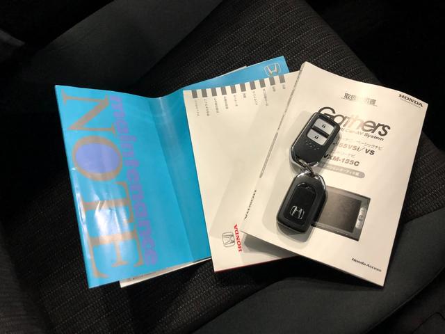 フィット１３Ｇ・Ｆパッケージ　車検整備付／走行２３７６８キロ／ナビ１年保証距離無制限　走行距離２３７６８キロ　車検整備付　ワンセグナビ　バックカメラ　ブルートゥース　純正マット　サイドエアバッグ　電動格納式ドアミラー（埼玉県）の中古車