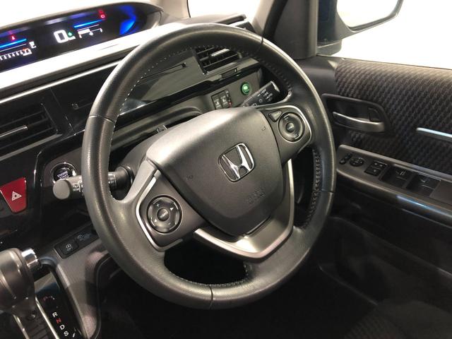 ステップワゴンスパーダスパーダ　走行６５３０７キロ／フルセグナビ／後席モニター１年保証距離無制限　走行距離６５３０７キロ　フルセグナビ　バックカメラ　ブルートゥース　後席モニター　純正マット　サイドエアバッグ　ＬＥＤヘッドランプ　両側電動スライドドア　プッシュボタンスタート（埼玉県）の中古車