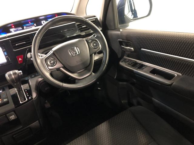 ステップワゴンスパーダスパーダ　走行６５３０７キロ／フルセグナビ／後席モニター１年保証距離無制限　走行距離６５３０７キロ　フルセグナビ　バックカメラ　ブルートゥース　後席モニター　純正マット　サイドエアバッグ　ＬＥＤヘッドランプ　両側電動スライドドア　プッシュボタンスタート（埼玉県）の中古車