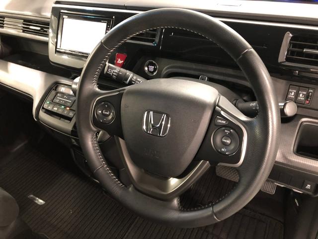 ステップワゴンスパーダスパーダ　走行６５３０７キロ／フルセグナビ／後席モニター１年保証距離無制限　走行距離６５３０７キロ　フルセグナビ　バックカメラ　ブルートゥース　後席モニター　純正マット　サイドエアバッグ　ＬＥＤヘッドランプ　両側電動スライドドア　プッシュボタンスタート（埼玉県）の中古車