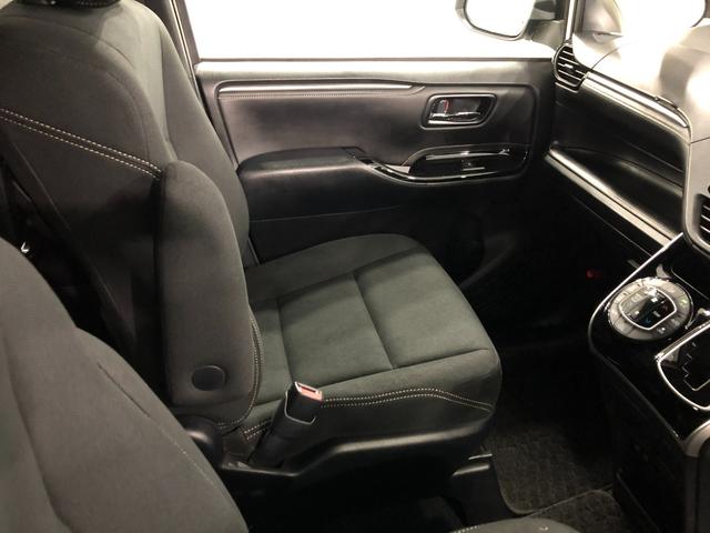 エスクァイアXi 軽雹害/走行34035キロ/ワンセグナビ/バックカメラ1年保証距離無制限 走行距離34035キロ ワンセグナビ バックカメラ ブルートゥース 純正マット オートライト LEDヘッドランプ 片側電動スライドドア プッシュボタンスタート(埼玉県)の中古車