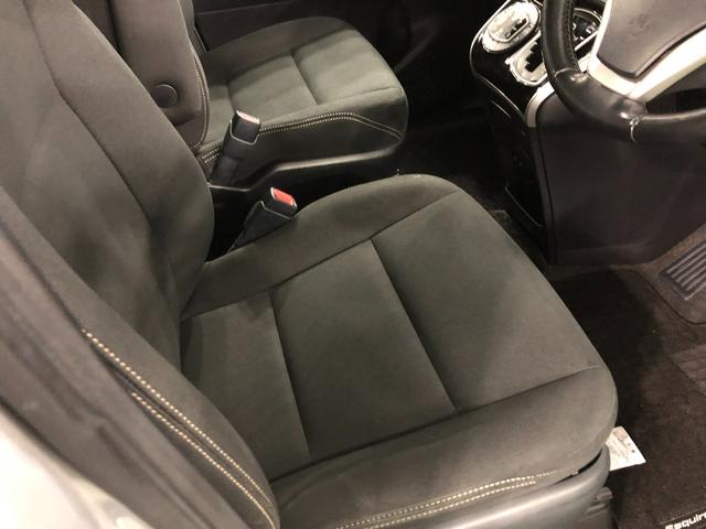 エスクァイアXi 軽雹害/走行34035キロ/ワンセグナビ/バックカメラ1年保証距離無制限 走行距離34035キロ ワンセグナビ バックカメラ ブルートゥース 純正マット オートライト LEDヘッドランプ 片側電動スライドドア プッシュボタンスタート(埼玉県)の中古車