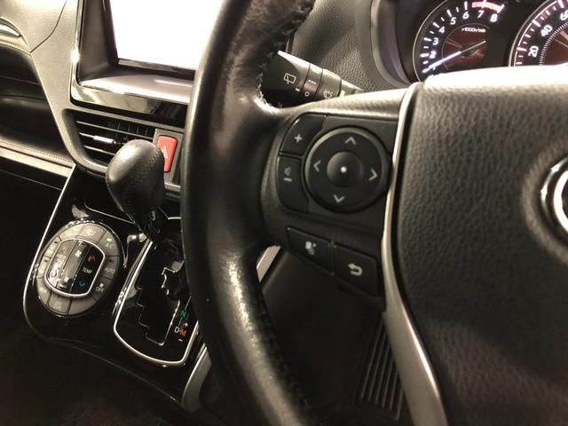 エスクァイアXi 軽雹害/走行34035キロ/ワンセグナビ/バックカメラ1年保証距離無制限 走行距離34035キロ ワンセグナビ バックカメラ ブルートゥース 純正マット オートライト LEDヘッドランプ 片側電動スライドドア プッシュボタンスタート(埼玉県)の中古車