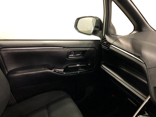 エスクァイアXi 軽雹害/走行34035キロ/ワンセグナビ/バックカメラ1年保証距離無制限 走行距離34035キロ ワンセグナビ バックカメラ ブルートゥース 純正マット オートライト LEDヘッドランプ 片側電動スライドドア プッシュボタンスタート(埼玉県)の中古車