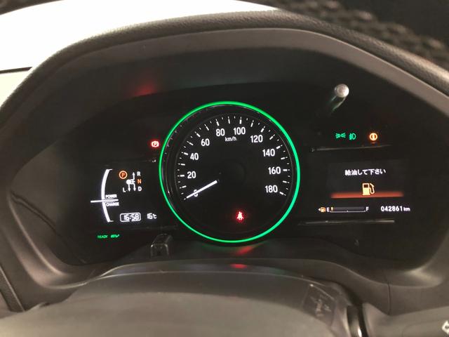ヴェゼルハイブリッドＺ・ホンダセンシング　走行４２８６１キロ／ナビ１年保証距離無制限　走行距離４２８６１キロ　フルセグナビ　バックカメラ　ブルートゥース　純正マット　サイドエアバッグ　ＬＥＤヘッドランプ　シートヒーター　プッシュボタンスタート（埼玉県）の中古車