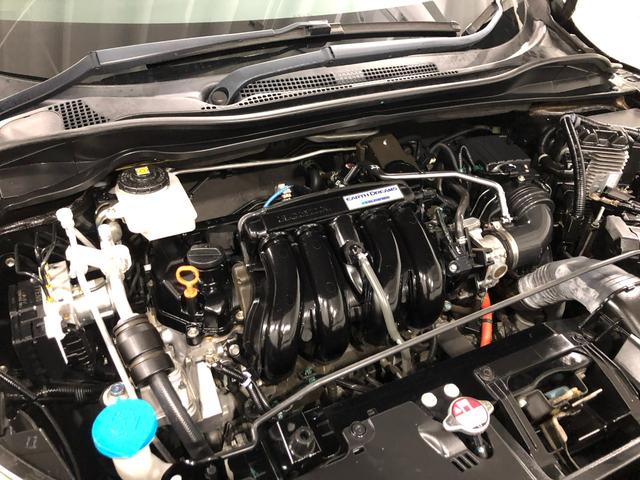 ヴェゼルハイブリッドＺ・ホンダセンシング　走行４２８６１キロ／ナビ１年保証距離無制限　走行距離４２８６１キロ　フルセグナビ　バックカメラ　ブルートゥース　純正マット　サイドエアバッグ　ＬＥＤヘッドランプ　シートヒーター　プッシュボタンスタート（埼玉県）の中古車