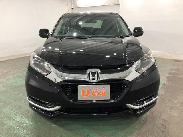 ヴェゼルハイブリッドＺ・ホンダセンシング　走行４２８６１キロ／ナビ１年保証距離無制限　走行距離４２８６１キロ　フルセグナビ　バックカメラ　ブルートゥース　純正マット　サイドエアバッグ　ＬＥＤヘッドランプ　シートヒーター　プッシュボタンスタート（埼玉県）の中古車