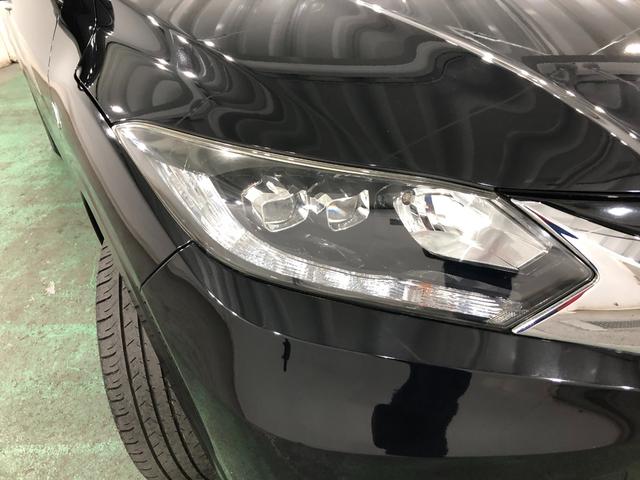 ヴェゼルハイブリッドＺ・ホンダセンシング　走行４２８６１キロ／ナビ１年保証距離無制限　走行距離４２８６１キロ　フルセグナビ　バックカメラ　ブルートゥース　純正マット　サイドエアバッグ　ＬＥＤヘッドランプ　シートヒーター　プッシュボタンスタート（埼玉県）の中古車