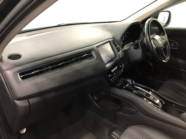 ヴェゼルハイブリッドＺ・ホンダセンシング　走行４２８６１キロ／ナビ１年保証距離無制限　走行距離４２８６１キロ　フルセグナビ　バックカメラ　ブルートゥース　純正マット　サイドエアバッグ　ＬＥＤヘッドランプ　シートヒーター　プッシュボタンスタート（埼玉県）の中古車