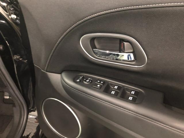 ヴェゼルハイブリッドＺ・ホンダセンシング　走行４２８６１キロ／ナビ１年保証距離無制限　走行距離４２８６１キロ　フルセグナビ　バックカメラ　ブルートゥース　純正マット　サイドエアバッグ　ＬＥＤヘッドランプ　シートヒーター　プッシュボタンスタート（埼玉県）の中古車