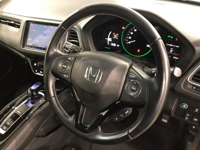ヴェゼルハイブリッドＺ・ホンダセンシング　走行４２８６１キロ／ナビ１年保証距離無制限　走行距離４２８６１キロ　フルセグナビ　バックカメラ　ブルートゥース　純正マット　サイドエアバッグ　ＬＥＤヘッドランプ　シートヒーター　プッシュボタンスタート（埼玉県）の中古車