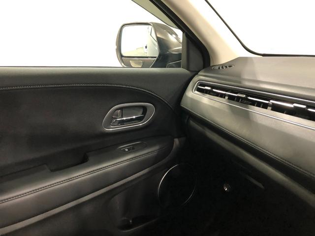 ヴェゼルハイブリッドＺ・ホンダセンシング　走行４２８６１キロ／ナビ１年保証距離無制限　走行距離４２８６１キロ　フルセグナビ　バックカメラ　ブルートゥース　純正マット　サイドエアバッグ　ＬＥＤヘッドランプ　シートヒーター　プッシュボタンスタート（埼玉県）の中古車