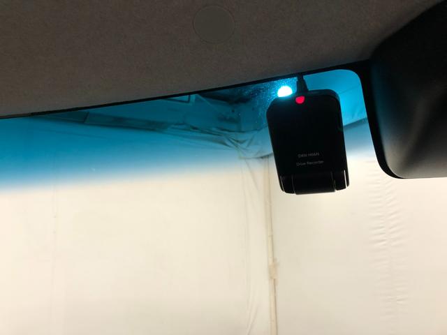 タントカスタムＸ　トップエディションＳＡIII　８型ナビ／ドラレコ１年保証距離無制限　走行距離６１７７９キロ　純正フルセグナビ　バックカメラ　ドラレコ　純正マット　ＬＥＤヘッドランプ　アイドリングストップ　シートヒーター　片側電動スライドドア　オート格納式ドアミラー（埼玉県）の中古車