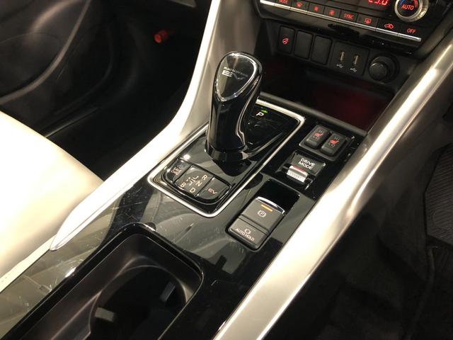 エクリプスクロスPHEVP 走行8998キロ/4WD/ナビ/全周囲カメラ/ETC一年保証・走行距離無制限 走行8998キロ フルセグナビ ブルートゥース 全周囲カメラ サイドエアバック クリアランスソナー オートライト LEDヘッドライト シートヒーター(埼玉県)の中古車