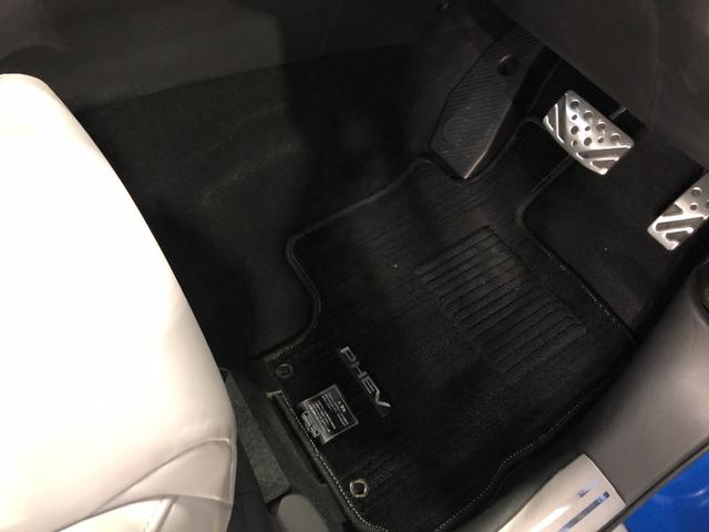 エクリプスクロスPHEVP 走行8998キロ/4WD/ナビ/全周囲カメラ/ETC一年保証・走行距離無制限 走行8998キロ フルセグナビ ブルートゥース 全周囲カメラ サイドエアバック クリアランスソナー オートライト LEDヘッドライト シートヒーター(埼玉県)の中古車