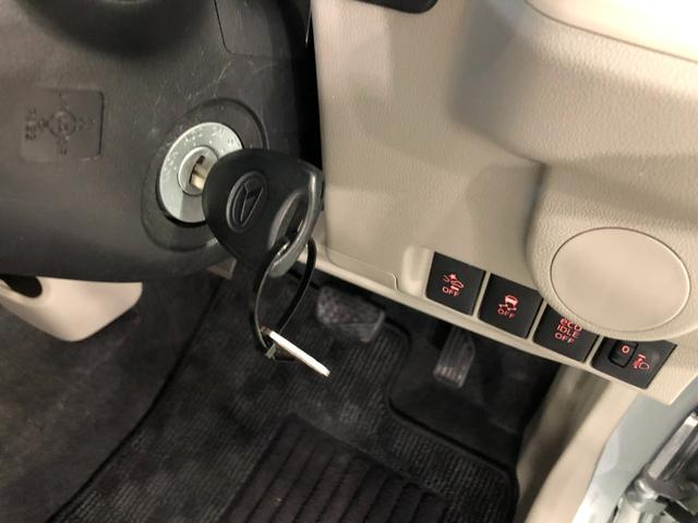 ムーヴＬ　ＳＡII　軽雹害／走行４４５８５キロ／ＣＤチューナー１年保証距離無制限　走行距離４４５８５キロ　ＣＤチューナー　純正マット　アイドリングストップ　電動格納式ドアミラー　キーレスエントリー　マニュアルエアコン（埼玉県）の中古車