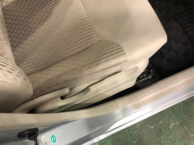 ムーヴＬ　ＳＡII　軽雹害／走行４４５８５キロ／ＣＤチューナー１年保証距離無制限　走行距離４４５８５キロ　ＣＤチューナー　純正マット　アイドリングストップ　電動格納式ドアミラー　キーレスエントリー　マニュアルエアコン（埼玉県）の中古車