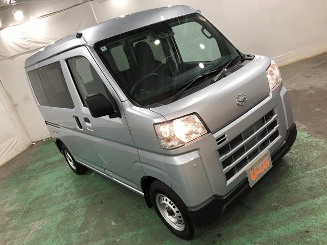 ハイゼットカーゴＤＸ　走行６２２キロ／ＦＭＡＭラジオ／オートライト１年保証距離無制限　走行距離６２２キロ　ＦＭＡＭラジオ　フロアマット　助手席エアバッグ　クリアランスソナー　オートライト　アイドリングストップ　両側スライドドア　キーレスエントリー（埼玉県）の中古車