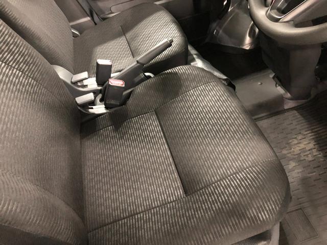 ハイゼットカーゴＤＸ　走行６２２キロ／ＦＭＡＭラジオ／オートライト１年保証距離無制限　走行距離６２２キロ　ＦＭＡＭラジオ　フロアマット　助手席エアバッグ　クリアランスソナー　オートライト　アイドリングストップ　両側スライドドア　キーレスエントリー（埼玉県）の中古車