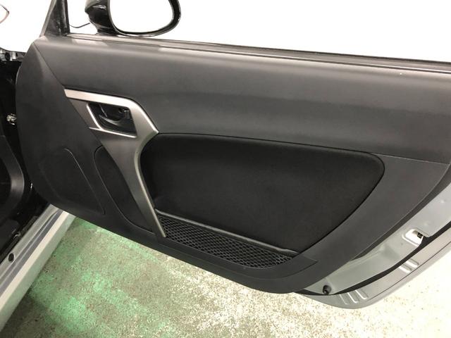 コペンローブ　走行３８３６２キロ／タイヤ４本交換／ナビ一年保証・走行距離無制限　走行３８３６２キロ　フルセグナビ　ブルートゥース　オートライト　ＬＥＤヘッドライト　アイドリングストップ（埼玉県）の中古車