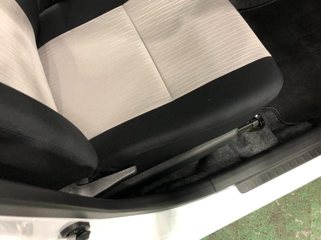 ミライースＬ　ＳＡIII　走行１７４３キロ／オートライト／マット１年保証距離無制限　走行距離１７４３キロ　マット　助手席エアバッグ　クリアランスソナー　オートライト　アイドリングストップ　スマートアシスト３　キーレスエントリー（埼玉県）の中古車