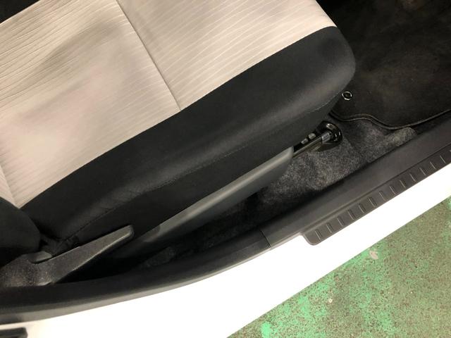 ミライースＬ　ＳＡIII　走行８８３９キロ／オートライト／マット１年保証距離無制限　走行距離８８３９キロ　マット　助手席エアバッグ　クリアランスソナー　オートライト　アイドリングストップ　スマートアシスト３　キーレスエントリー（埼玉県）の中古車