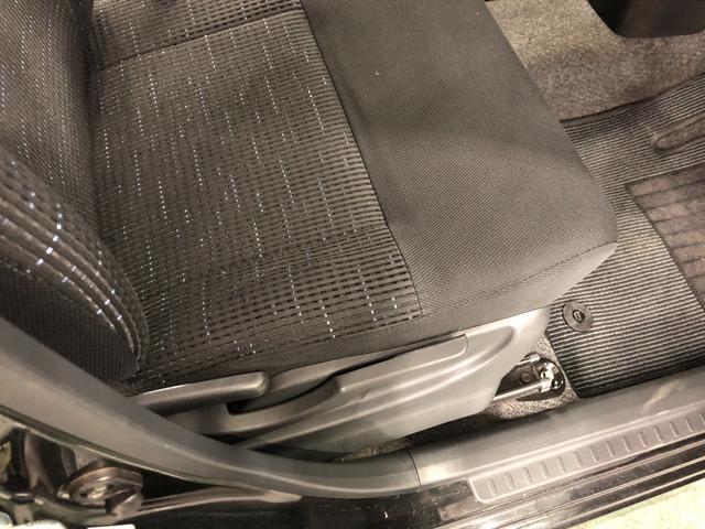 ムーヴカスタム X タバコ臭/走行47118キロ/ナビ/マット1年保証距離無制限 走行距離47118キロ 純正マット 助手席エアバック オートライト LEDヘッドランプ アイドリングストップ プッシュボタンスタート 電動格納式ドアミラー キーフリー(埼玉県)の中古車