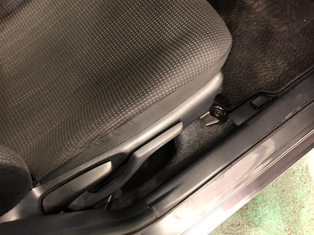 ヴィッツハイブリッドF 走行75002キロ/ナビ/バックカメラETC一年保証・走行距離無制限走行75002キロ フルセグナビ ブルートゥース バックカメラ 助手席エアバック ETC オートライト LEDヘッドライト(埼玉県)の中古車