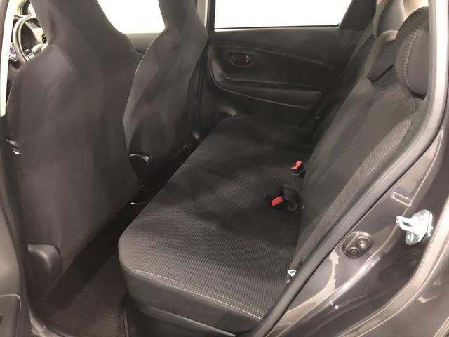 ヴィッツハイブリッドF 走行75002キロ/ナビ/バックカメラETC一年保証・走行距離無制限走行75002キロ フルセグナビ ブルートゥース バックカメラ 助手席エアバック ETC オートライト LEDヘッドライト(埼玉県)の中古車