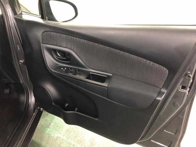 ヴィッツハイブリッドF 走行75002キロ/ナビ/バックカメラETC一年保証・走行距離無制限走行75002キロ フルセグナビ ブルートゥース バックカメラ 助手席エアバック ETC オートライト LEDヘッドライト(埼玉県)の中古車