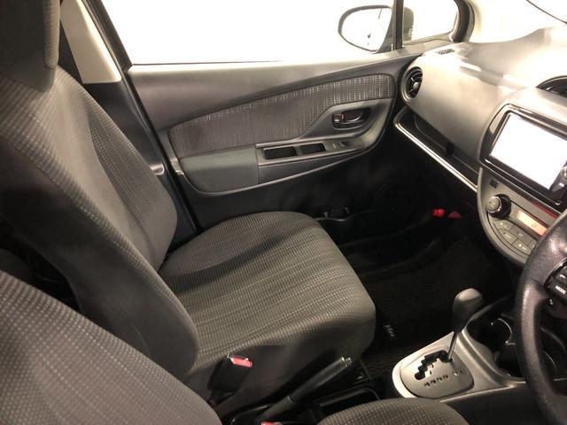 ヴィッツハイブリッドF 走行75002キロ/ナビ/バックカメラETC一年保証・走行距離無制限走行75002キロ フルセグナビ ブルートゥース バックカメラ 助手席エアバック ETC オートライト LEDヘッドライト(埼玉県)の中古車