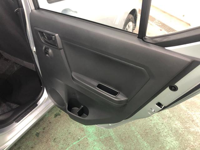 ミライースＬ　ＳＡIII　走行４３４６キロ／オートライト／マット１年保証距離無制限　走行距離４３４６キロ　マット　クリアランスソナー　オートライト　アイドリングストップ　スマートアシスト３　キーレスエントリー　マニュアルエアコン（埼玉県）の中古車