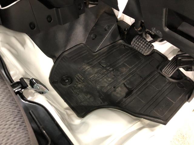 ハイゼットトラックスタンダードSAIIIt 走行19427キロ/車検整備付一年保証・走行距離無制限走行19427キロ 車検整備付 タイヤ4本交換 助手席エアバック 純正カーペットマット LEDヘッドライト(埼玉県)の中古車