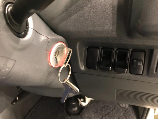 ハイゼットトラックエアコン・パワステ　スペシャル一年保証・走行距離無制限　走行３６７９９キロ　４ＷＤ　オートマ　ＡＭＦＭラジオ　エアコン　パワステ　ゲートプロテクター　荷台マット（埼玉県）の中古車