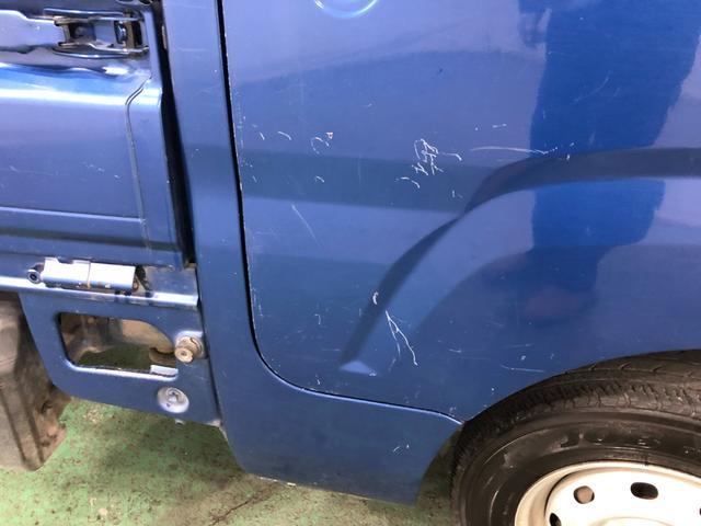 ハイゼットトラックEXT 4WD/走行28695キロ/CDチューナ/荷台作業灯1年保証距離無制限 走行距離28695キロ 4WD CDチューナー 純正フロアマット 荷台作業灯 キーレスエントリー 電動ウインドウ(埼玉県)の中古車