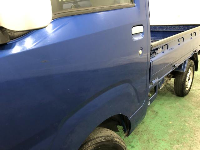 ハイゼットトラックEXT 4WD/走行28695キロ/CDチューナ/荷台作業灯1年保証距離無制限 走行距離28695キロ 4WD CDチューナー 純正フロアマット 荷台作業灯 キーレスエントリー 電動ウインドウ(埼玉県)の中古車