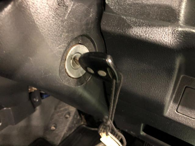 ハイゼットトラックEXT 4WD/走行28695キロ/CDチューナ/荷台作業灯1年保証距離無制限 走行距離28695キロ 4WD CDチューナー 純正フロアマット 荷台作業灯 キーレスエントリー 電動ウインドウ(埼玉県)の中古車