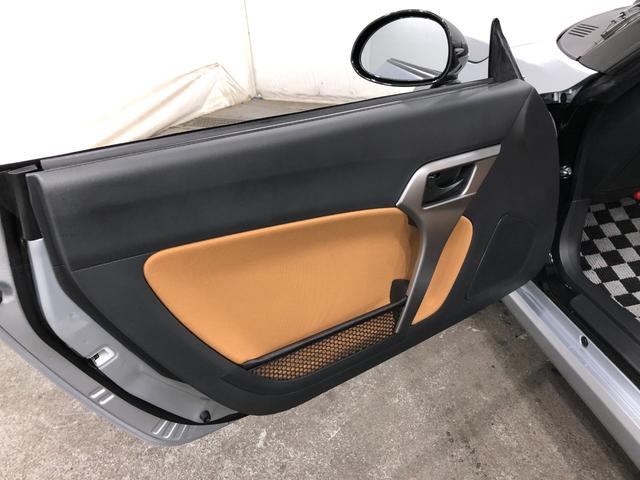 コペンローブ 走行6782キロ/ディスプレイオーディオ/ドラレコ一年保証・走行距離無制限走行6782キロ ディスプレイオーディオ ETC ブルートゥース ドラレコ オートライト LEDヘッドライト アイドリングストップ シートヒーター(埼玉県)の中古車