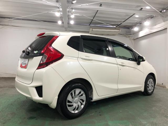 フィット13G・Fパッケージ走行14719キロ/CDチューナー一年保証・走行距離無制限走行14719キロ 助手席エアバック 純正カーペットマット サイドエアバック CDチューナー キーフリー(埼玉県)の中古車