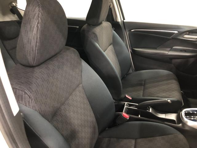 フィット13G・Fパッケージ走行14719キロ/CDチューナー一年保証・走行距離無制限走行14719キロ 助手席エアバック 純正カーペットマット サイドエアバック CDチューナー キーフリー(埼玉県)の中古車