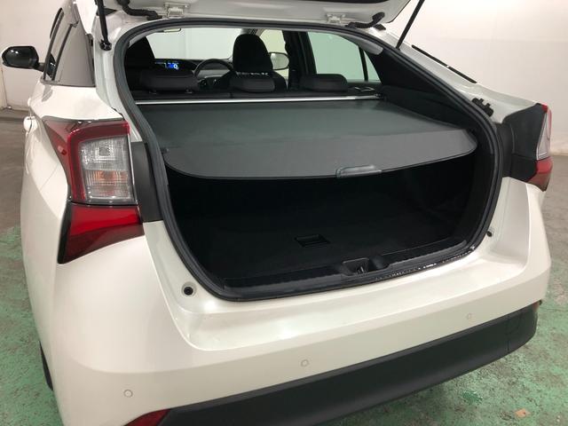 プリウスＳ　走行１２０４２キロ／ナビ／バックカメラ／ドラレコ／ＥＴＣ一年保証・走行距離無制限走行１２０４２キロ　フルセグナビ　ブルートゥース　バックカメラ　ドラレコ　クリアランスソナー　オートライト　ＬＥＤヘッドライト（埼玉県）の中古車