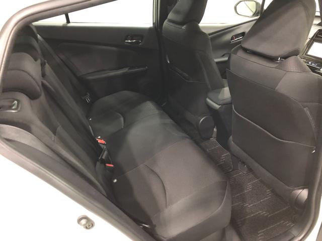 プリウスＳ　走行１２０４２キロ／ナビ／バックカメラ／ドラレコ／ＥＴＣ一年保証・走行距離無制限走行１２０４２キロ　フルセグナビ　ブルートゥース　バックカメラ　ドラレコ　クリアランスソナー　オートライト　ＬＥＤヘッドライト（埼玉県）の中古車