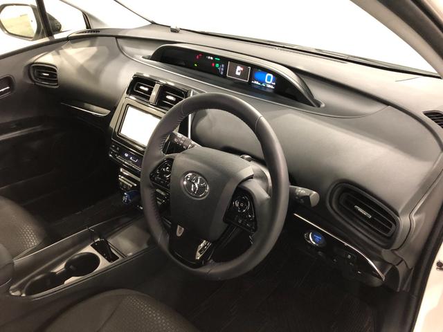 プリウスＳ　走行１２０４２キロ／ナビ／バックカメラ／ドラレコ／ＥＴＣ一年保証・走行距離無制限走行１２０４２キロ　フルセグナビ　ブルートゥース　バックカメラ　ドラレコ　クリアランスソナー　オートライト　ＬＥＤヘッドライト（埼玉県）の中古車