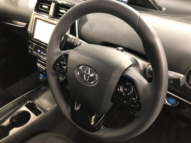 プリウスＳ　走行１２０４２キロ／ナビ／バックカメラ／ドラレコ／ＥＴＣ一年保証・走行距離無制限走行１２０４２キロ　フルセグナビ　ブルートゥース　バックカメラ　ドラレコ　クリアランスソナー　オートライト　ＬＥＤヘッドライト（埼玉県）の中古車