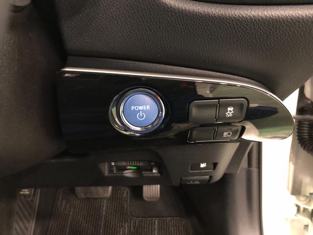 プリウスＳ　走行１２０４２キロ／ナビ／バックカメラ／ドラレコ／ＥＴＣ一年保証・走行距離無制限走行１２０４２キロ　フルセグナビ　ブルートゥース　バックカメラ　ドラレコ　クリアランスソナー　オートライト　ＬＥＤヘッドライト（埼玉県）の中古車