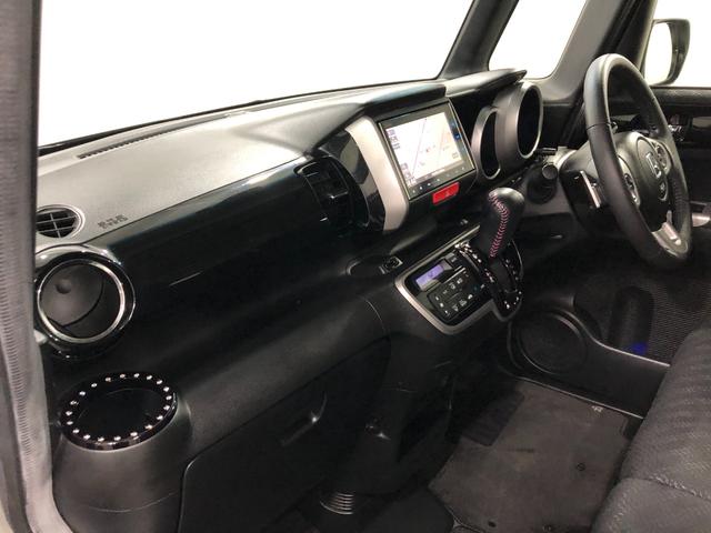 Ｎ−ＢＯＸ＋カスタムＧ・ターボＡパッケージ　走行４９７８９キロ／ナビ／後席モニタ一年保証・走行距離無制限走行４９７８９キロ　フルセグナビ　ブルートゥース　バックカメラ　後席モニター　サイドエアバック　ＨＩＤヘッドライト　ベンチシート　両側電動スライドドア（埼玉県）の中古車