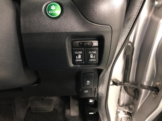 Ｎ−ＢＯＸ＋カスタムＧ・ターボＡパッケージ　走行４９７８９キロ／ナビ／後席モニタ一年保証・走行距離無制限走行４９７８９キロ　フルセグナビ　ブルートゥース　バックカメラ　後席モニター　サイドエアバック　ＨＩＤヘッドライト　ベンチシート　両側電動スライドドア（埼玉県）の中古車