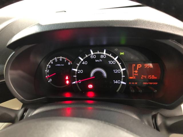 ムーヴＸリミテッドII　ＳＡ３　走行２４１５８キロ／ＣＤチューナー一年保証・走行距離無制限走行２４１５８キロ　助手席エアバック　純正カーペットマット　オートマチックハイビーム　オートライト　ＬＥＤヘッドライト　ベンチシート　アイドリングストップ（埼玉県）の中古車